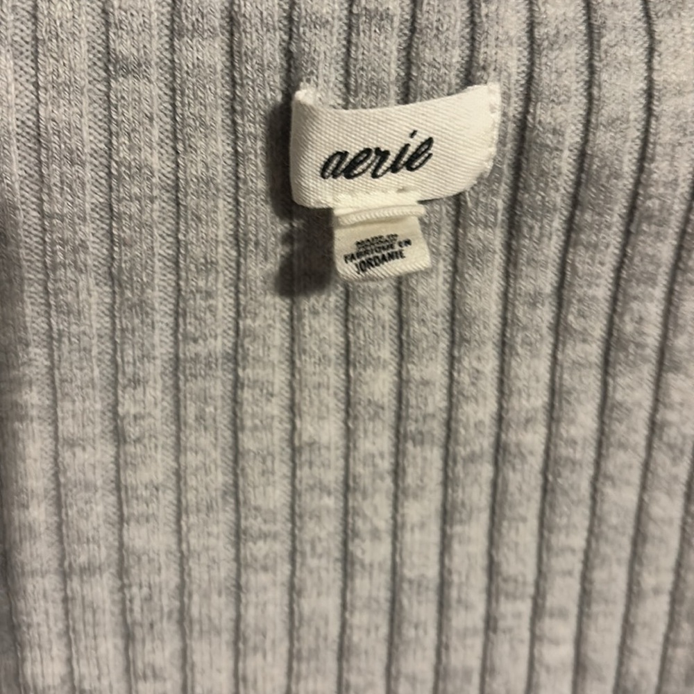 Aerie long sleeve ribbed v neck button down collared shirt in gray size XS NWOT - Picture 2 of 7